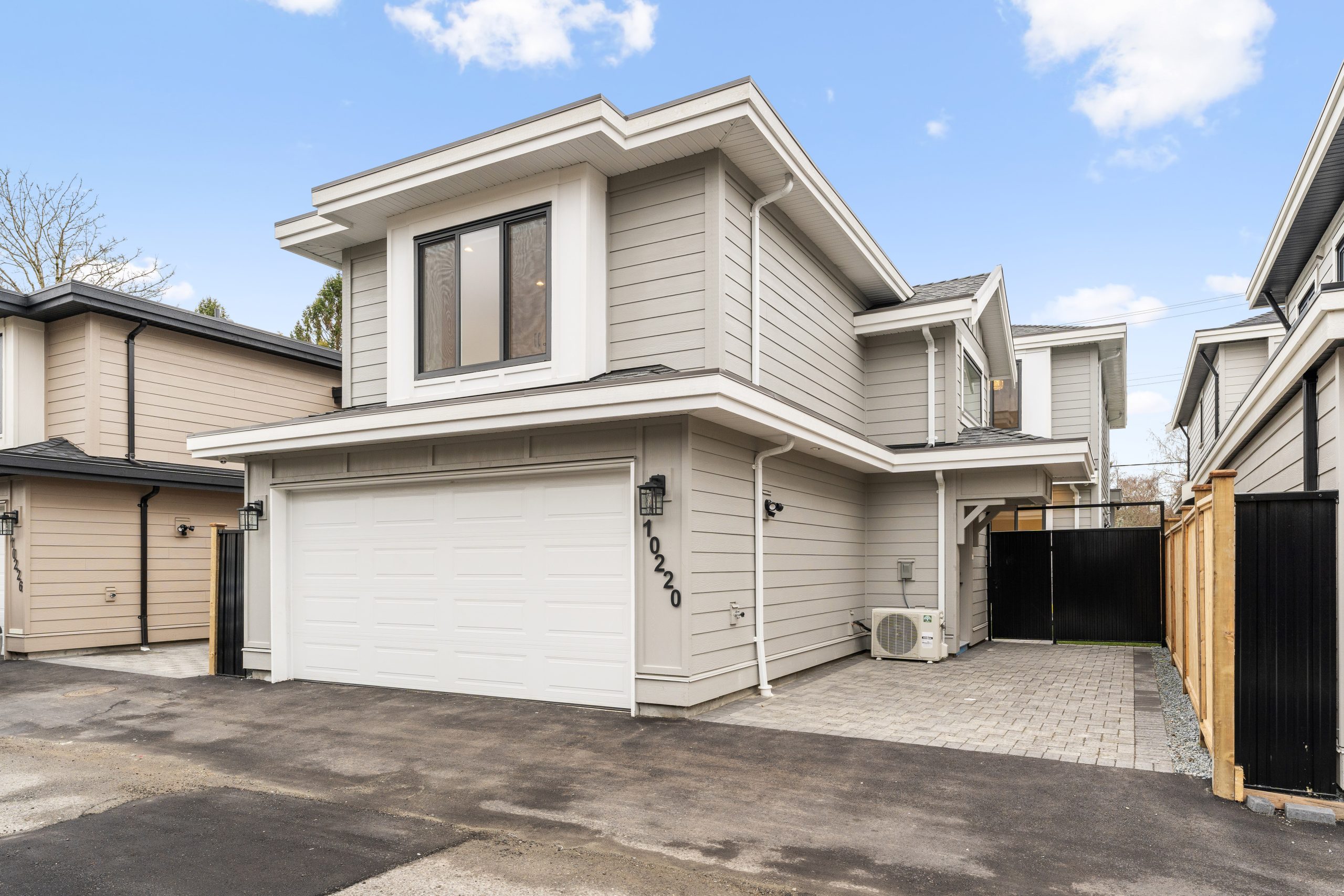 10220 Railway Avenue, Richmond 16