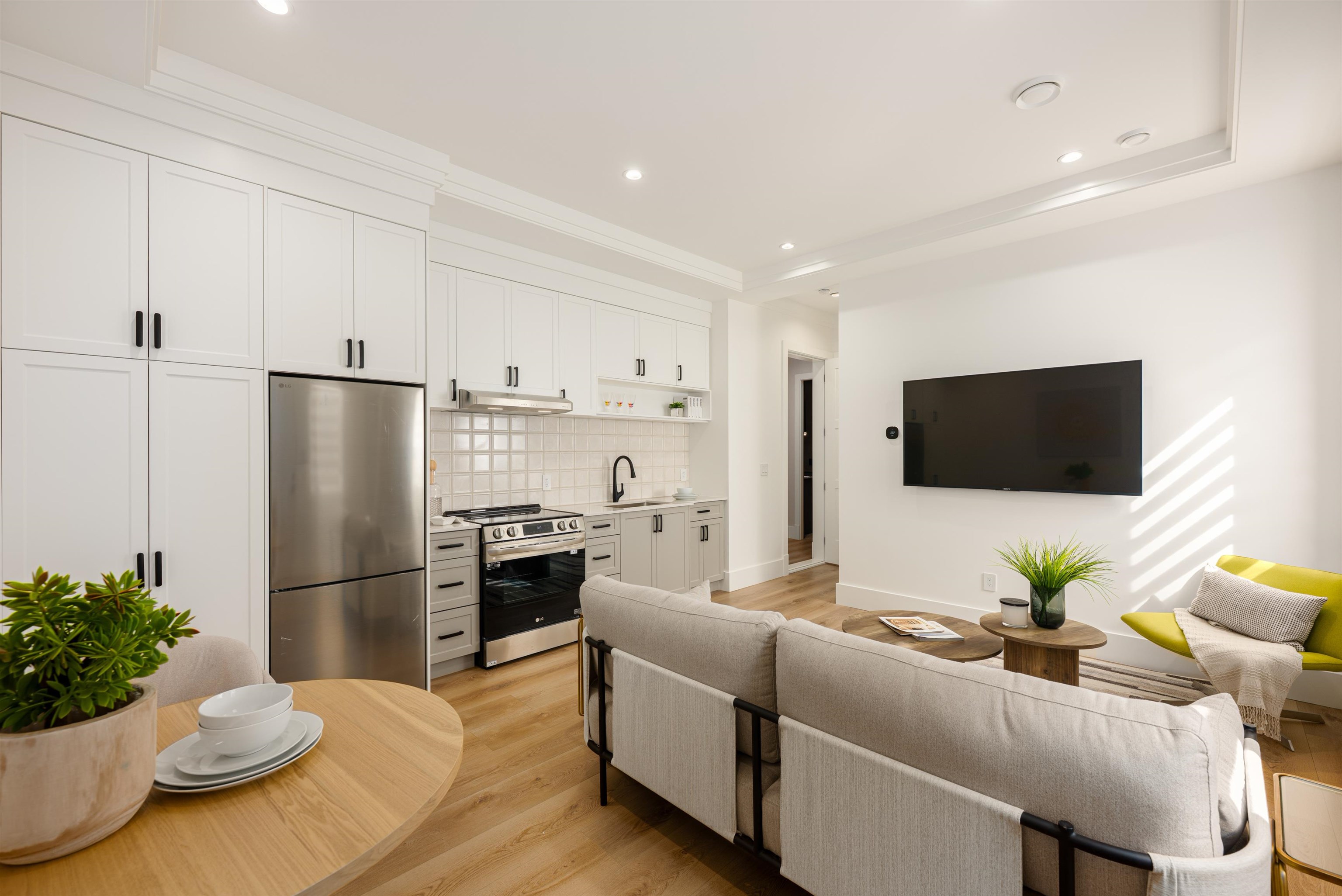 8128 CLAYSMITH ROAD 12