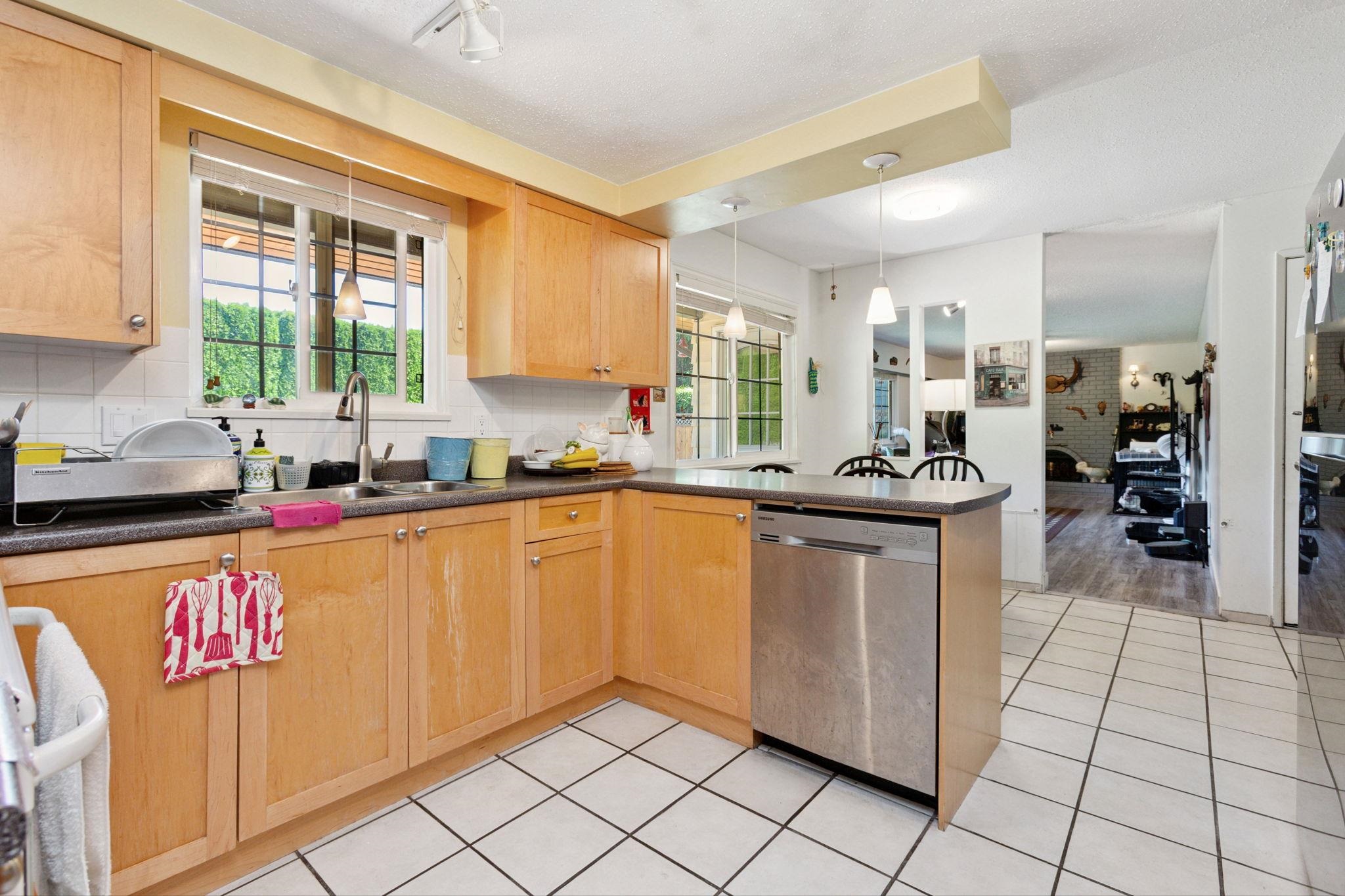 10220 FRESHWATER DRIVE 10