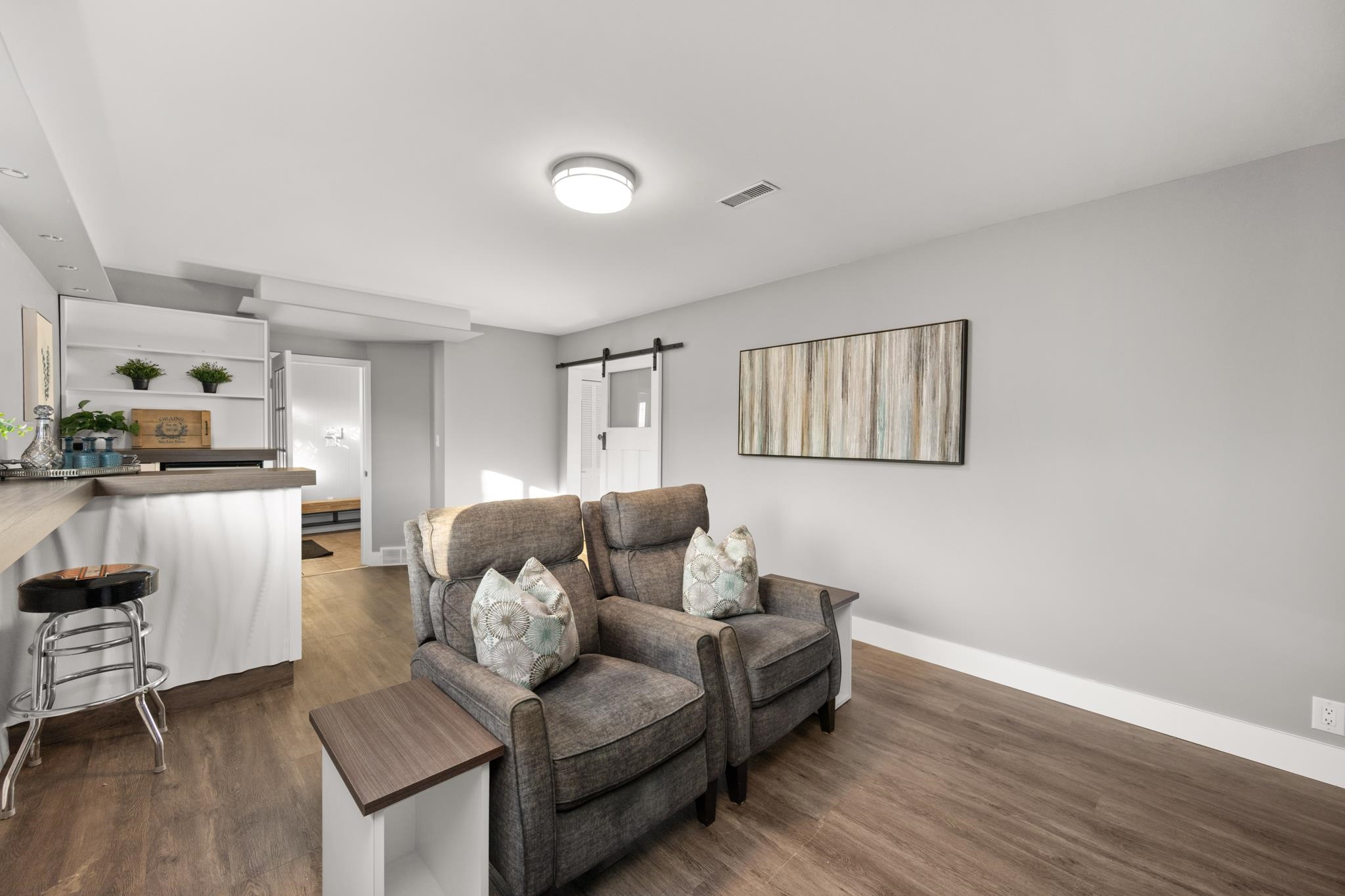 5118 COOPER PLACE 16