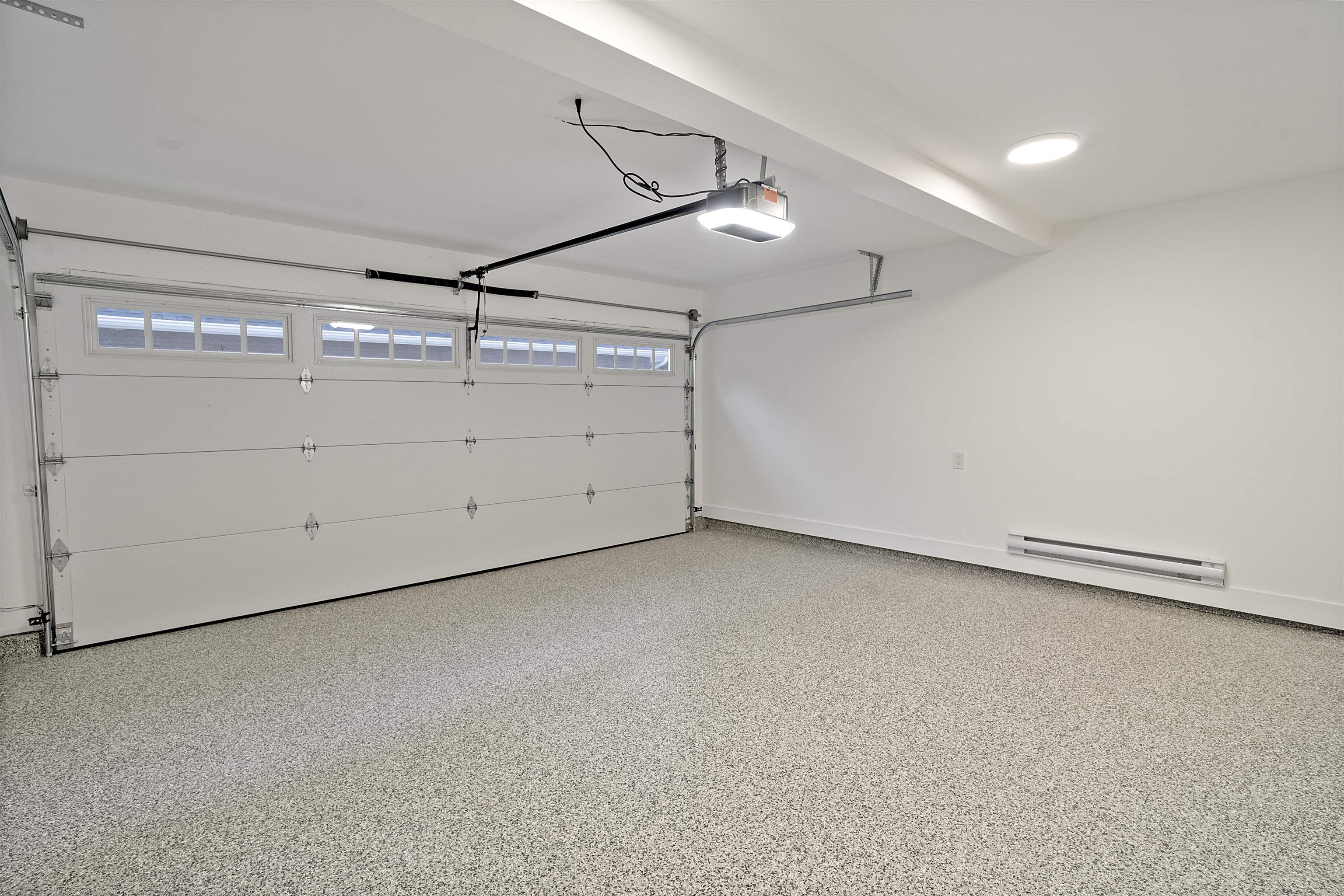3 9340 GENERAL CURRIE ROAD 18