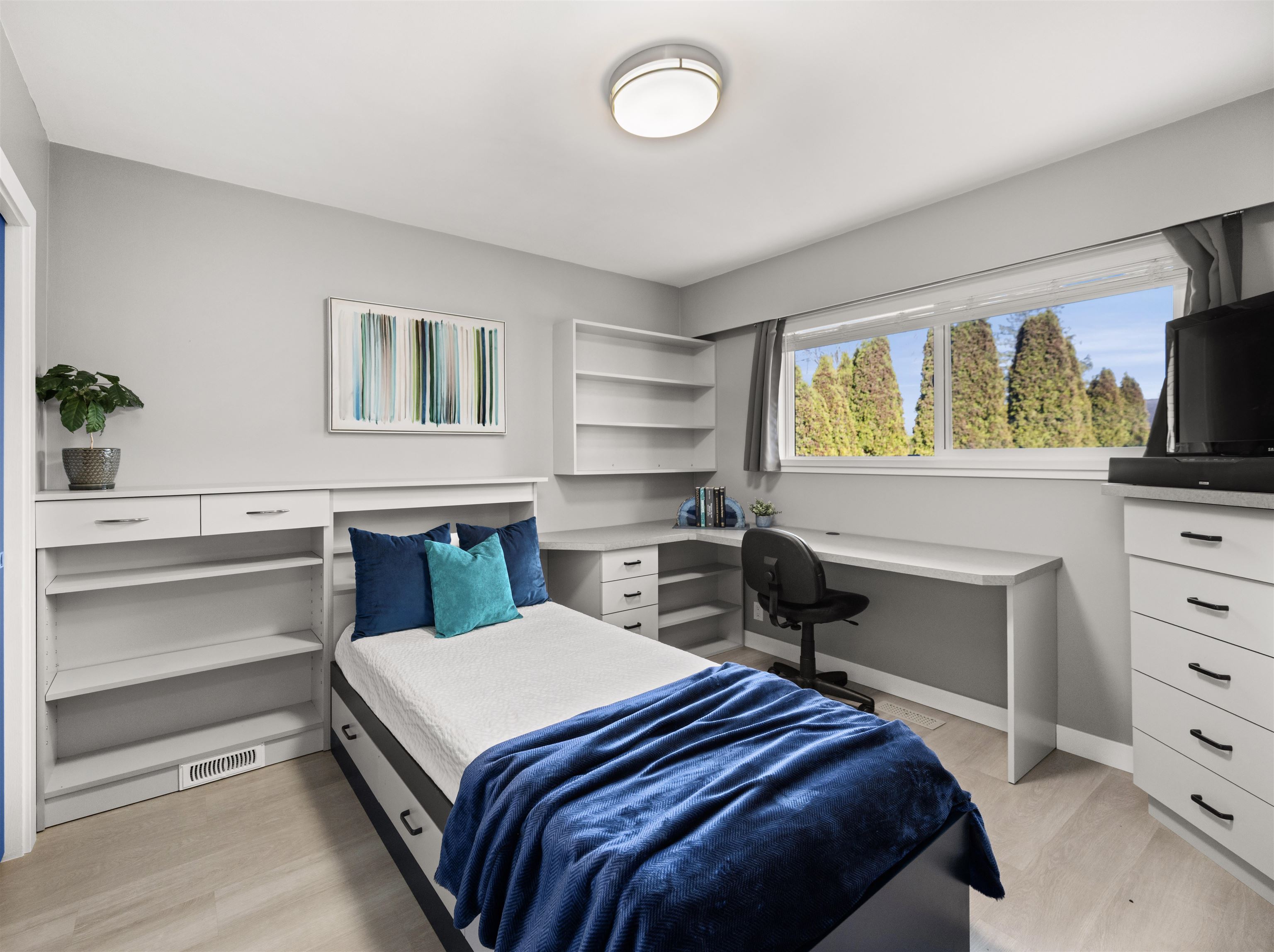5118 COOPER PLACE 12