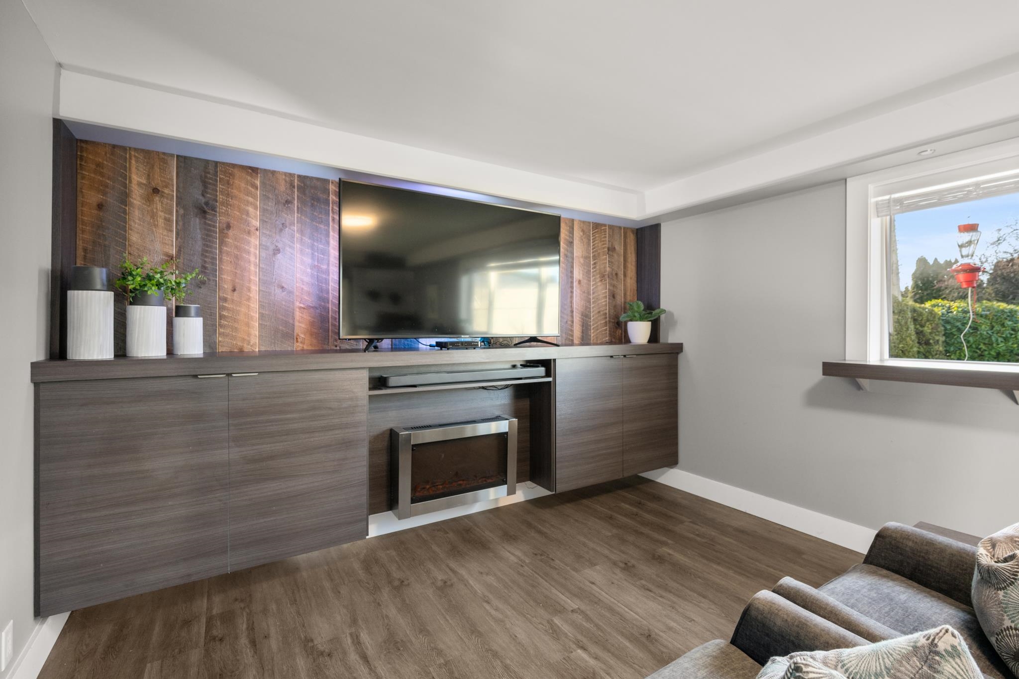 5118 COOPER PLACE 14