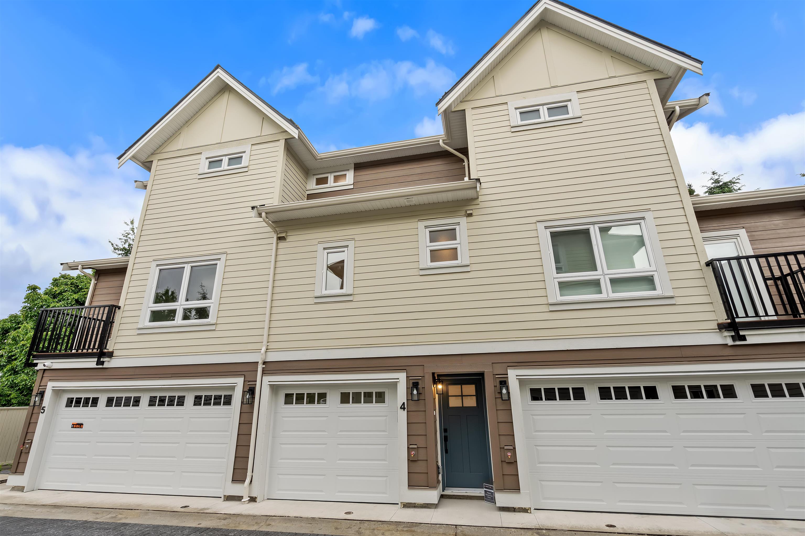 4 9340 GENERAL CURRIE ROAD 21