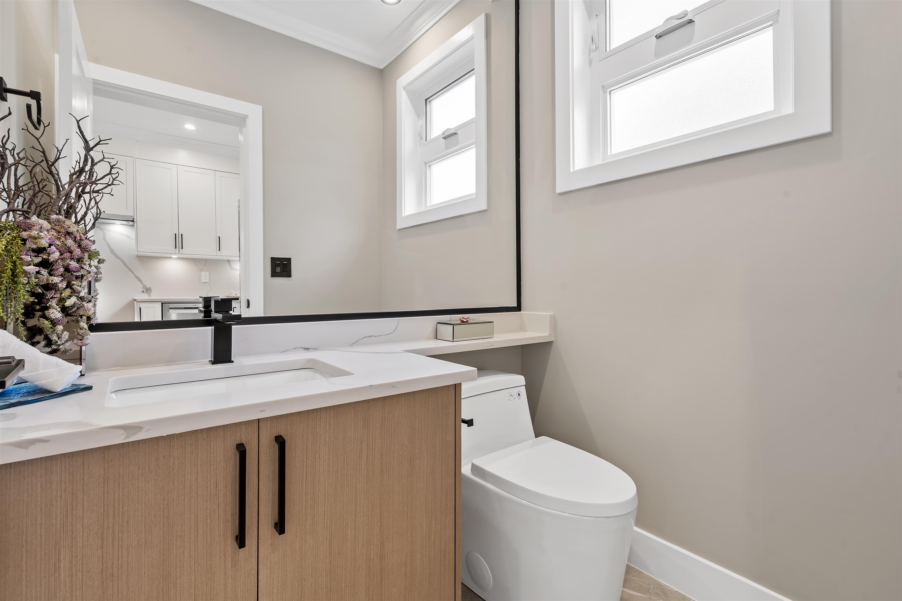 4 9340 GENERAL CURRIE ROAD 8