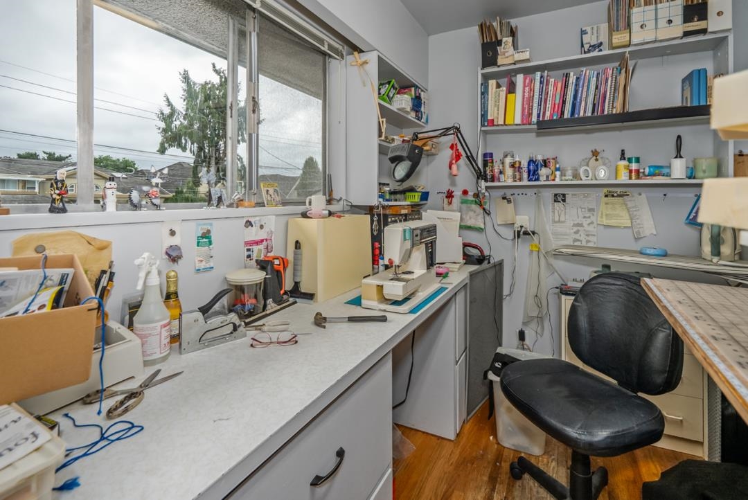 6380 Chatsworth Road 8